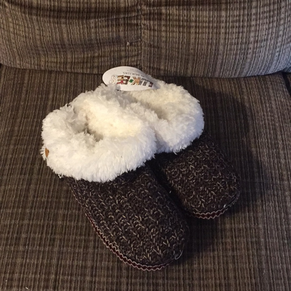 NWT...Luke’s by muk luk Size 9